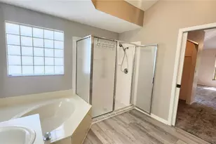 2113 E Del Webb Blvd, Sun City Center, FL 33573 - Photo 25