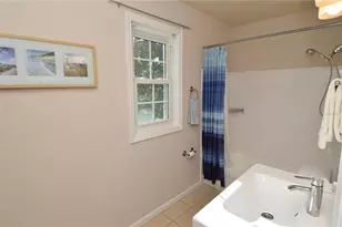 3889 Pompano Dr SE, Saint Petersburg, FL 33705 - Photo 21