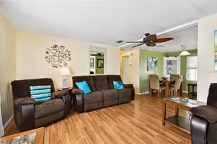 66 Royal Palm Cir, Largo, FL 33778 - Photo 21
