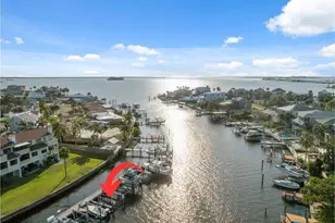 2387 Hanover Dr, Dunedin, FL 34698 - Photo 3