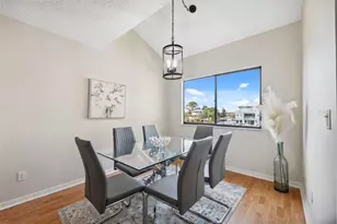 2387 Hanover Dr, Dunedin, FL 34698 - Photo 25