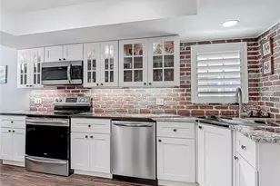 3611 Pine Knot Dr, Valrico, FL 33596 - Photo 21