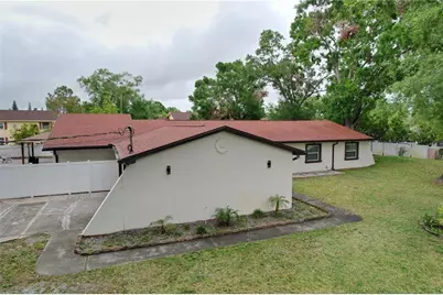 7609 Barry Road, Tampa, FL 33615 - Photo 79