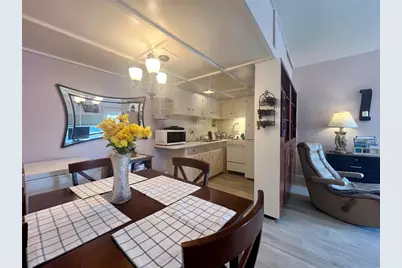 4001 58th Street N #18, Kenneth City, FL 33709 - Photo 9