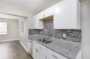 21042 Gladis Ave, Port Charlotte, FL 33952 - Photo 7