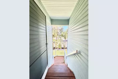 16204 3rd Street E, Redington Beach, FL 33708 - Photo 47