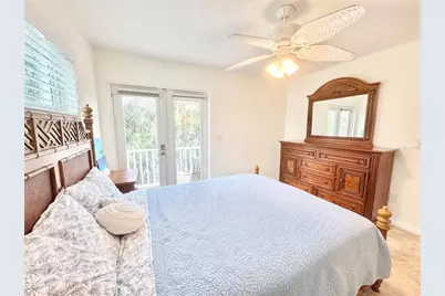 16204 3rd Street E, Redington Beach, FL 33708 - Photo 37
