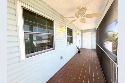 16204 3rd Street E, Redington Beach, FL 33708 - Photo 9