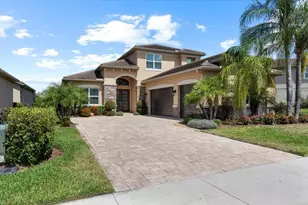 31382 Chesapeake Bay Dr, Wesley Chapel, FL 33543 - Photo 1
