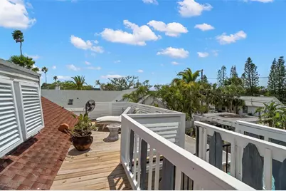 806 Narcissus Avenue, Clearwater Beach, FL 33767 - Photo 45