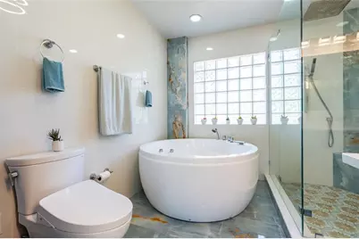 3302 W Caracas Street, Tampa, FL 33614 - Photo 17