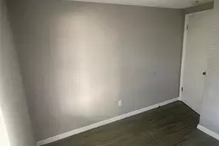 1004 57th Ave Pl E, Bradenton, FL 34203 - Photo 13