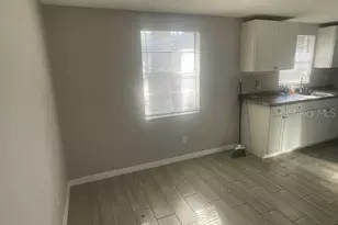 1004 57th Ave Pl E, Bradenton, FL 34203 - Photo 5