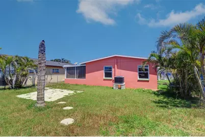 763 182nd Avenue E, Redington Shores, FL 33708 - Photo 25