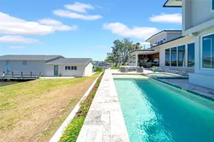 915 Bayshore Dr, Tarpon Springs, FL 34689 - Photo 51