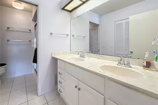 2685 Sabal Springs Cir, Clearwater, FL 33761 - Photo 25