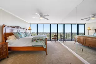 7600 Bayshore Dr, Treasure Island, FL 33706 - Photo 29