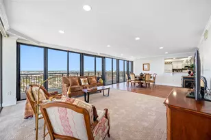 7600 Bayshore Dr, Treasure Island, FL 33706 - Photo 23