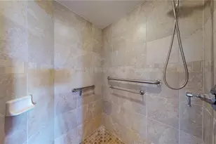 2305 Edgewater Dr, Orlando, FL 32804 - Photo 9