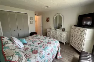 825 Coconut Palm St, Largo, FL 33778 - Photo 25