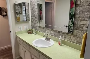 825 Coconut Palm St, Largo, FL 33778 - Photo 29