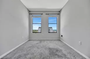 226 5th Ave N, Saint Petersburg, FL 33701 - Photo 9