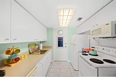 880 Mandalay Avenue #C908, Clearwater Beach, FL 33767 - Photo 13