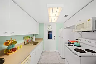 880 Mandalay Ave, Clearwater Beach, FL 33767 - Photo 13