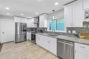 533 Lillian Dr, Madeira Beach, FL 33708 - Photo 13