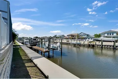 426 Islebay Drive, Apollo Beach, FL 33572 - Photo 71