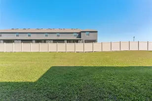 33105 Major Oak Dr, Wesley Chapel, FL 33545 - Photo 31