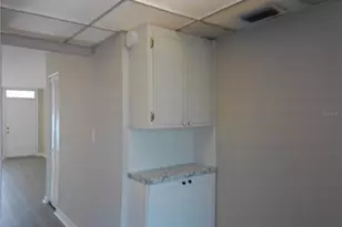 4715 Bay St NE, Saint Petersburg, FL 33703 - Photo 11