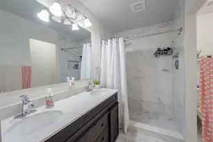 724 Kensington Lake Cir, Brandon, FL 33511 - Photo 17