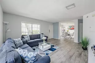 724 Kensington Lake Cir, Brandon, FL 33511 - Photo 29