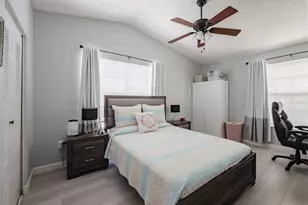 724 Kensington Lake Cir, Brandon, FL 33511 - Photo 21