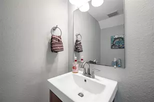 4768 Coquina Key Dr SE, Saint Petersburg, FL 33705 - Photo 15