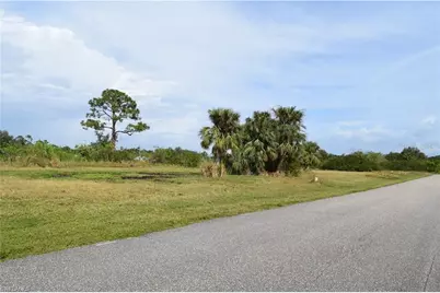 2137 NE 27th Street, Cape Coral, FL 33909 - Photo 3