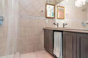 1305 Greenfield Cir, Venice, FL 34292 - Photo 21