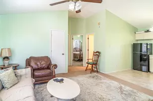 1305 Greenfield Cir, Venice, FL 34292 - Photo 27