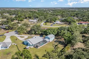 1305 Greenfield Cir, Venice, FL 34292 - Photo 37