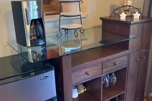 6080 80th St N, Saint Petersburg, FL 33709 - Photo 3