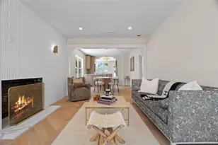 422 24th St N, Saint Petersburg, FL 33713 - Photo 9