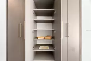 422 24th St N, Saint Petersburg, FL 33713 - Photo 21