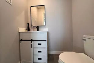 1661 Seabreeze Dr, Tarpon Springs, FL 34689 - Photo 63