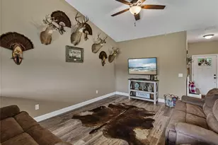 35657 Ashley Ln, Dade City, FL 33523 - Photo 17