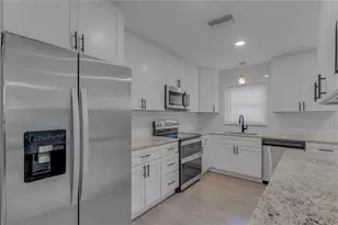 5591 15th Ave N, Saint Petersburg, FL 33710 - Photo 9