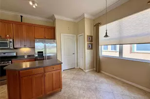 446 Noble Faire Dr, Sun City Center, FL 33573 - Photo 5