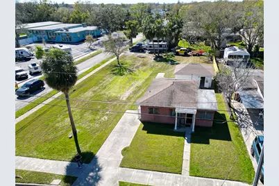 318 Banana Street, Tarpon Springs, FL 34689 - Photo 1