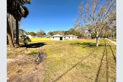 318 Banana Street, Tarpon Springs, FL 34689 - Photo 7