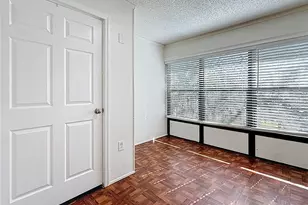 2693 Sabal Springs Cir, Clearwater, FL 33761 - Photo 35